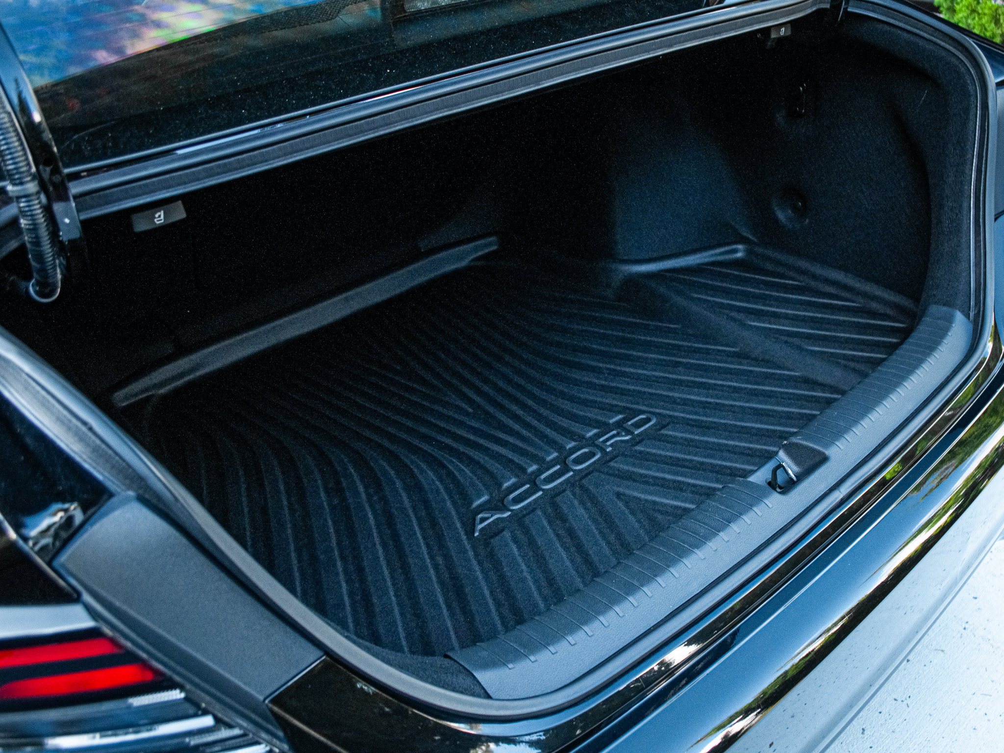 Used 2025 Honda Accord EX-L image 29