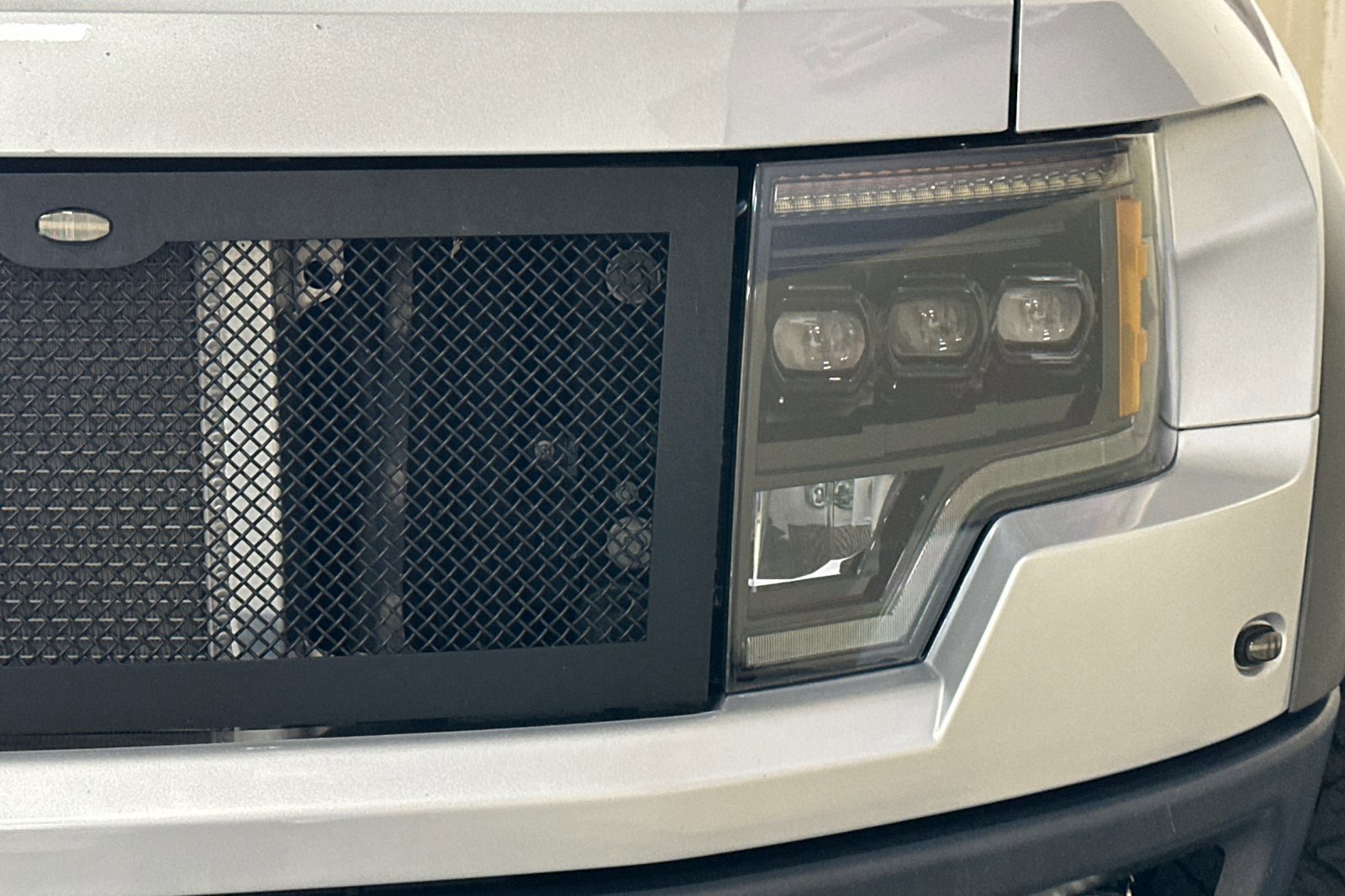 Used 2012 Ford F150 Raptor w/ Raptor Luxury Pkg image 48