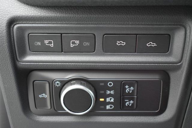 Used 2024 Ford F150 Lightning Lariat image 18