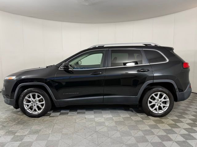Used 2015 Jeep Cherokee Latitude w/ Comfort/Convenience Group image 3