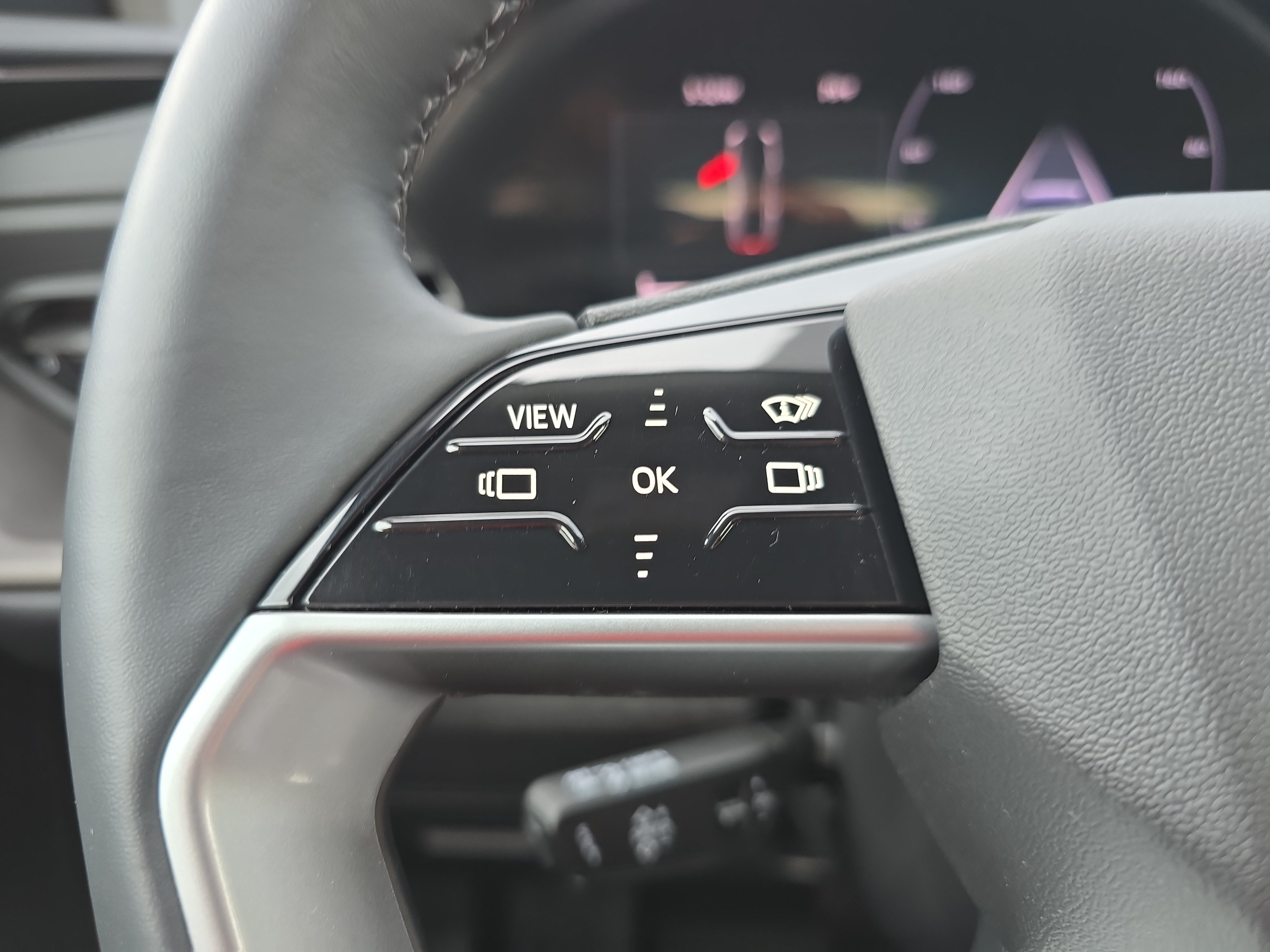 Certified 2025 Audi Q5 Premium Plus w/ Premium Plus AWD/4WD image 17