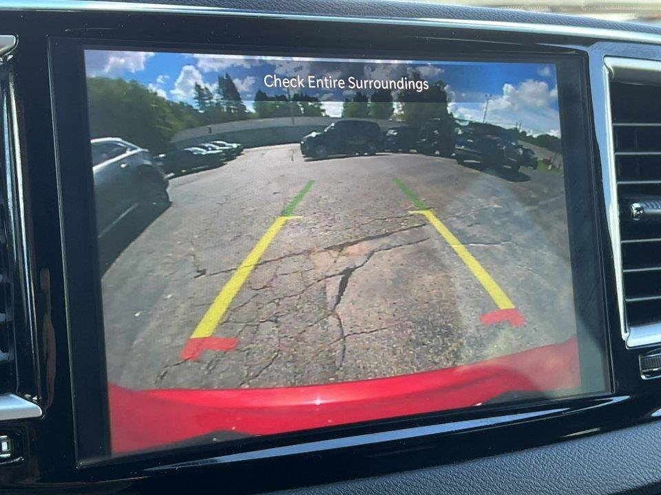 Used 2026 Chrysler Pacifica Select FWD image 25