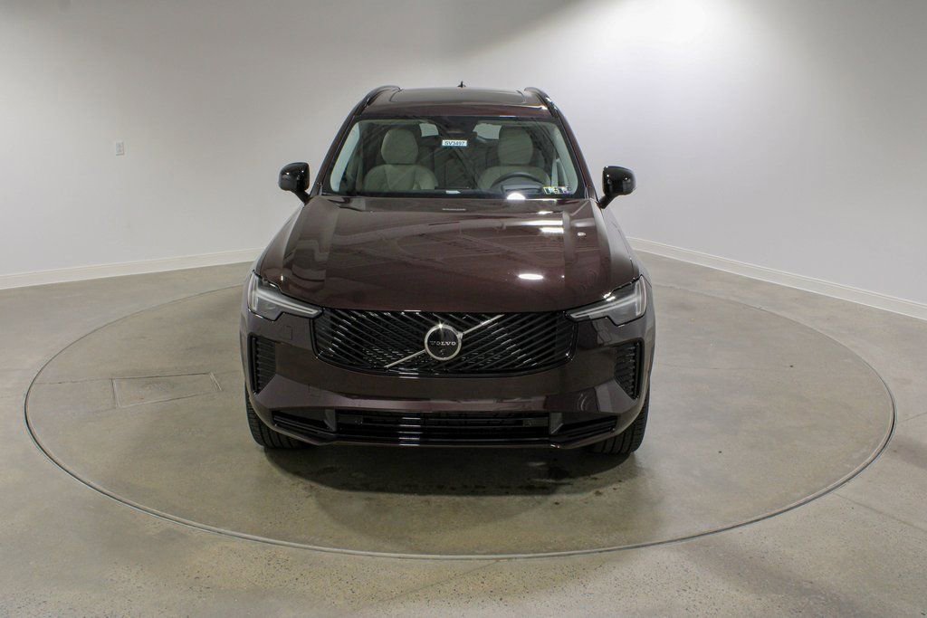 New 2026 Volvo XC90 B6 Ultra w/ Protection Package AWD/4WD image 2
