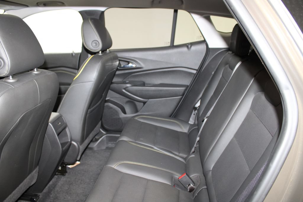 Used 2024 Chevrolet Trax ACTIV w/ Sunroof Package FWD image 22