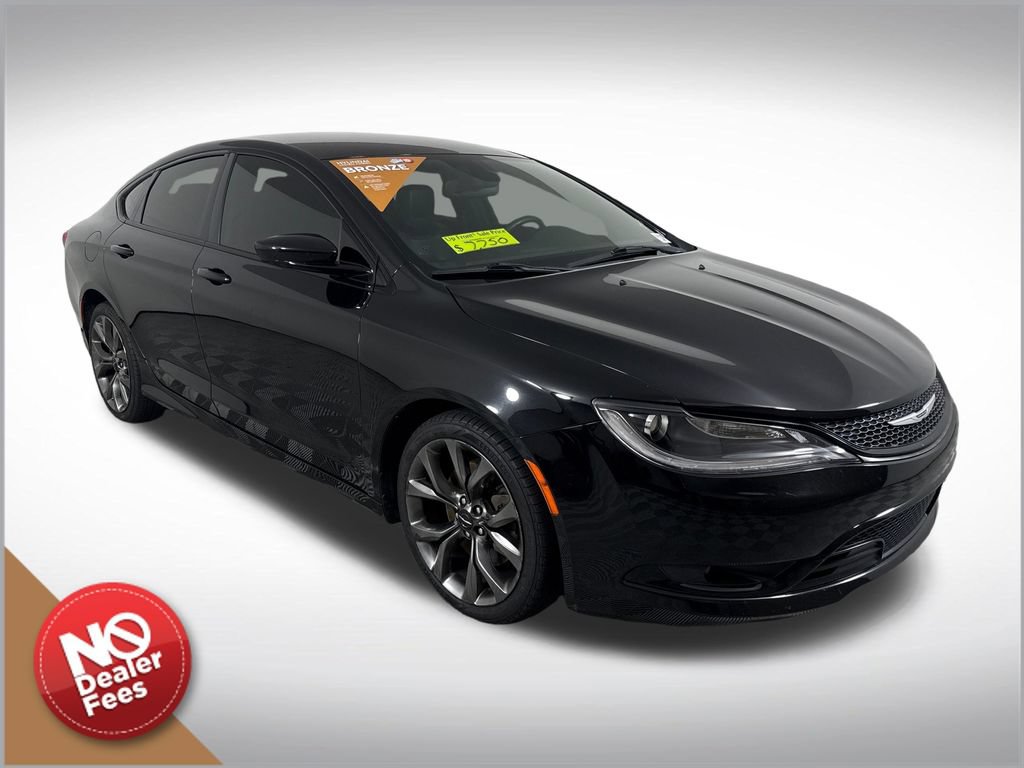 Used 2015 Chrysler 200 S w/ Navigation & Sound Group I FWD 360° Tour