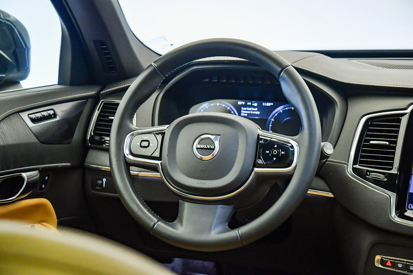 Certified 2022 Volvo XC90 T6 Inscription image 13