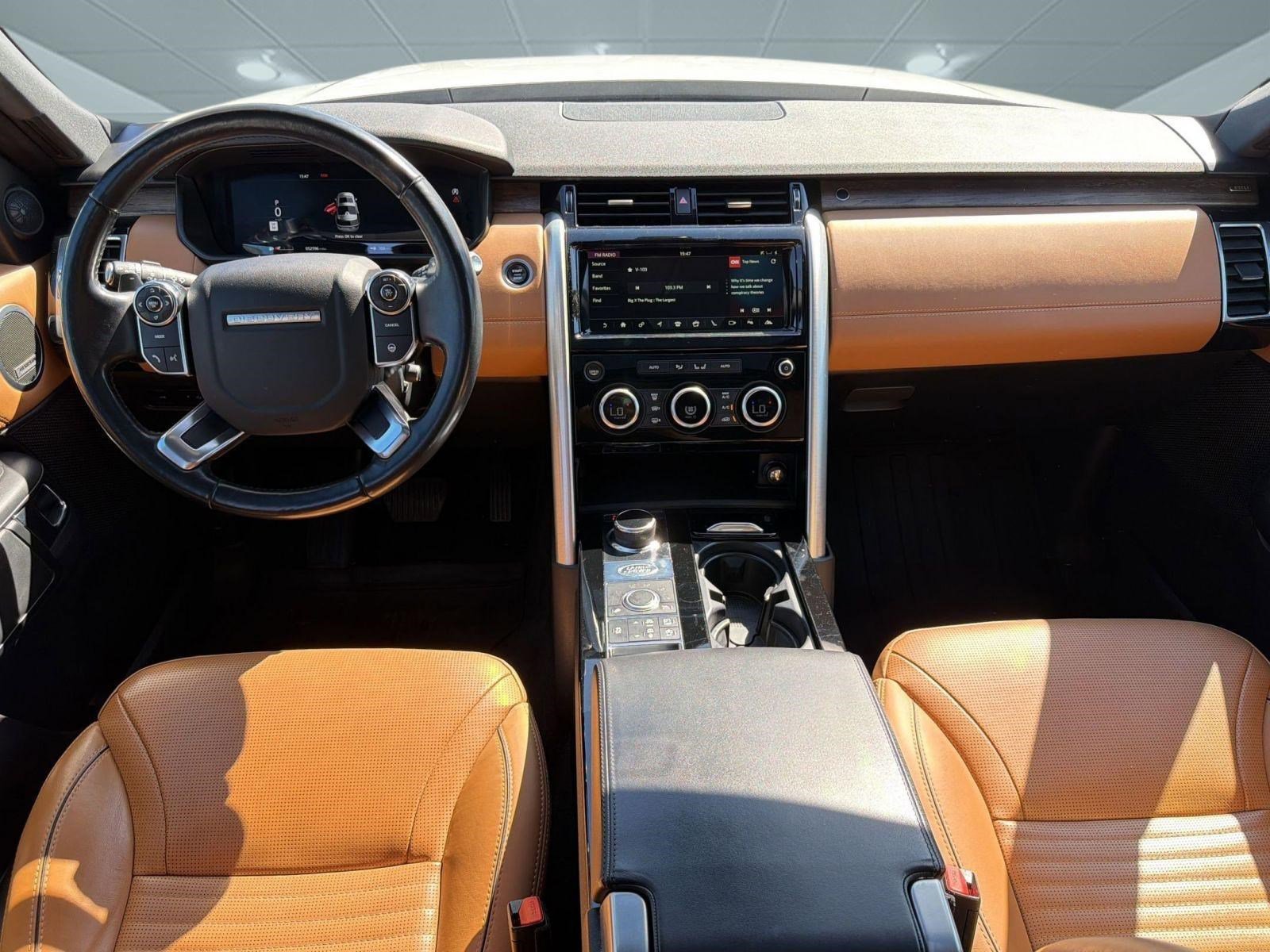 Used 2018 Land Rover Discovery HSE Luxury image 17