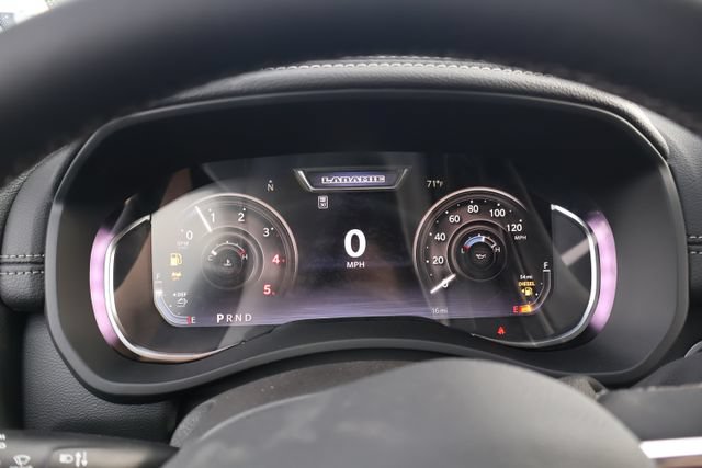 New 2026 RAM 3500 Laramie AWD/4WD image 16