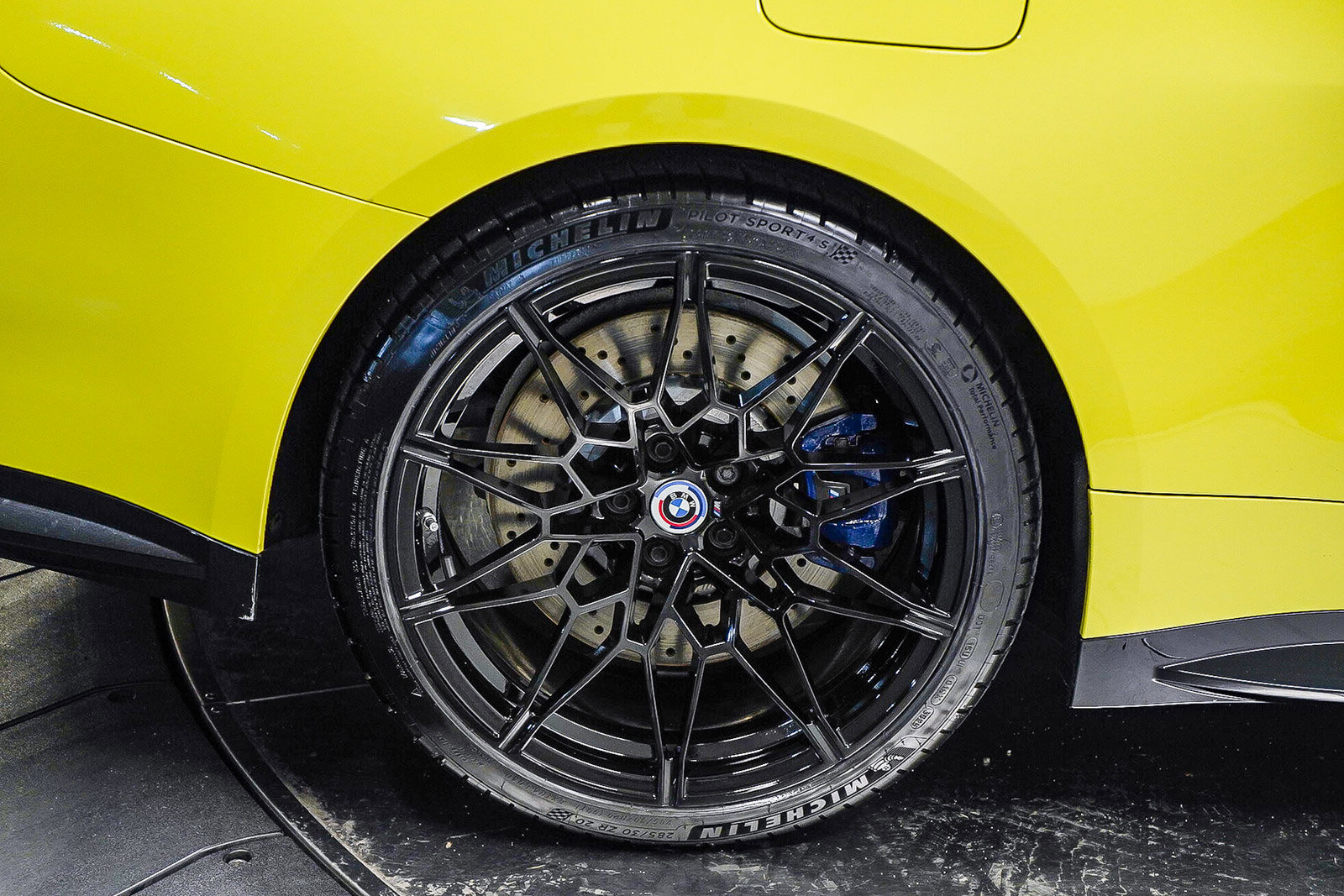 Used 2023 BMW M4 xDrive Competition image 17