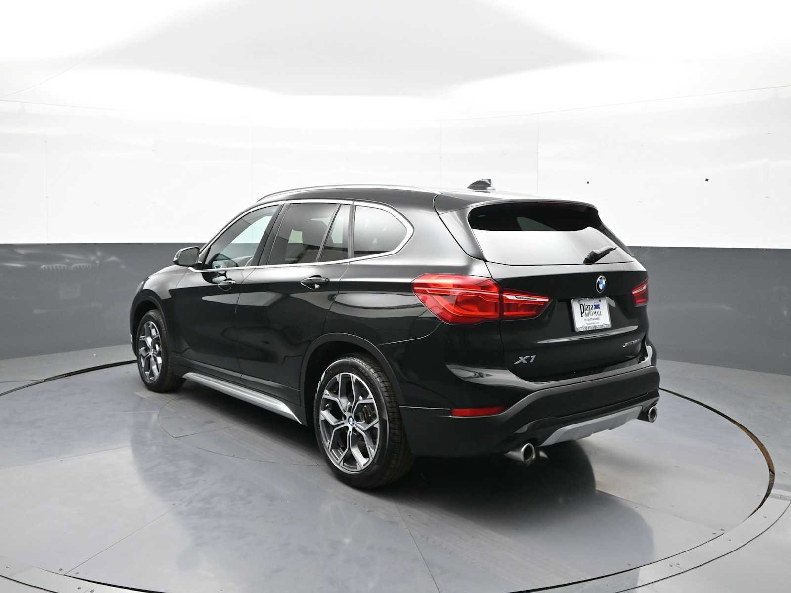 Used 2022 BMW X1 xDrive28i w/ Convenience Package AWD/4WD image 7