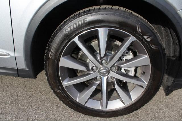 Used 2025 Acura MDX w/ Technology Package FWD image 12