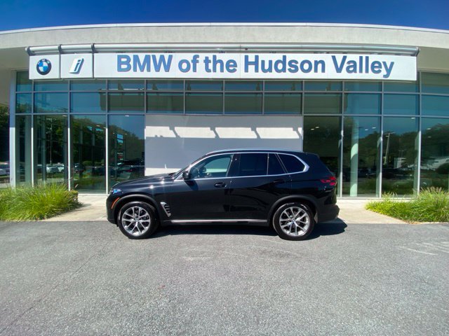 Used 2024 BMW X5 xDrive40i w/ Premium Package