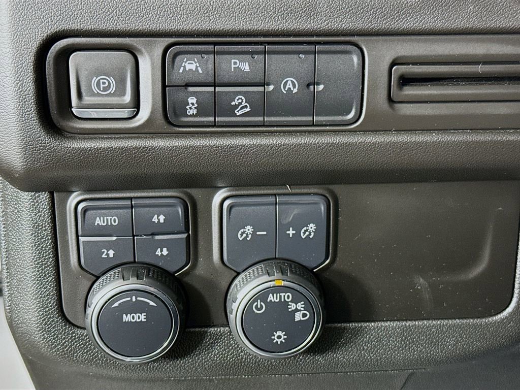 Used 2024 Chevrolet Tahoe Premier image 10