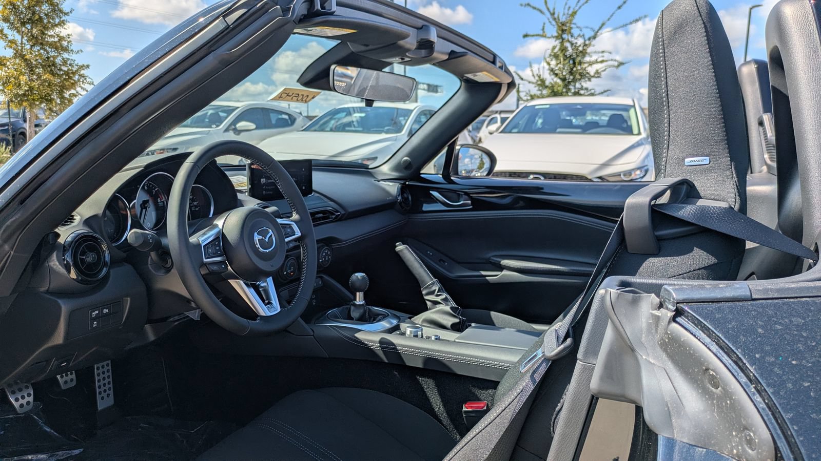 New 2026 MAZDA MX-5 Miata Club w/ Interior Package RWD image 22