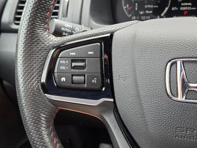 Used 2025 Honda Ridgeline Black Edition image 23