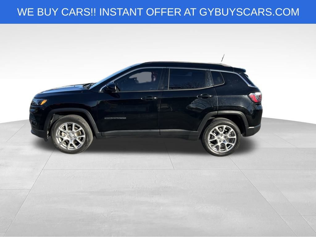 Used 2022 Jeep Compass Latitude AWD/4WD image 3