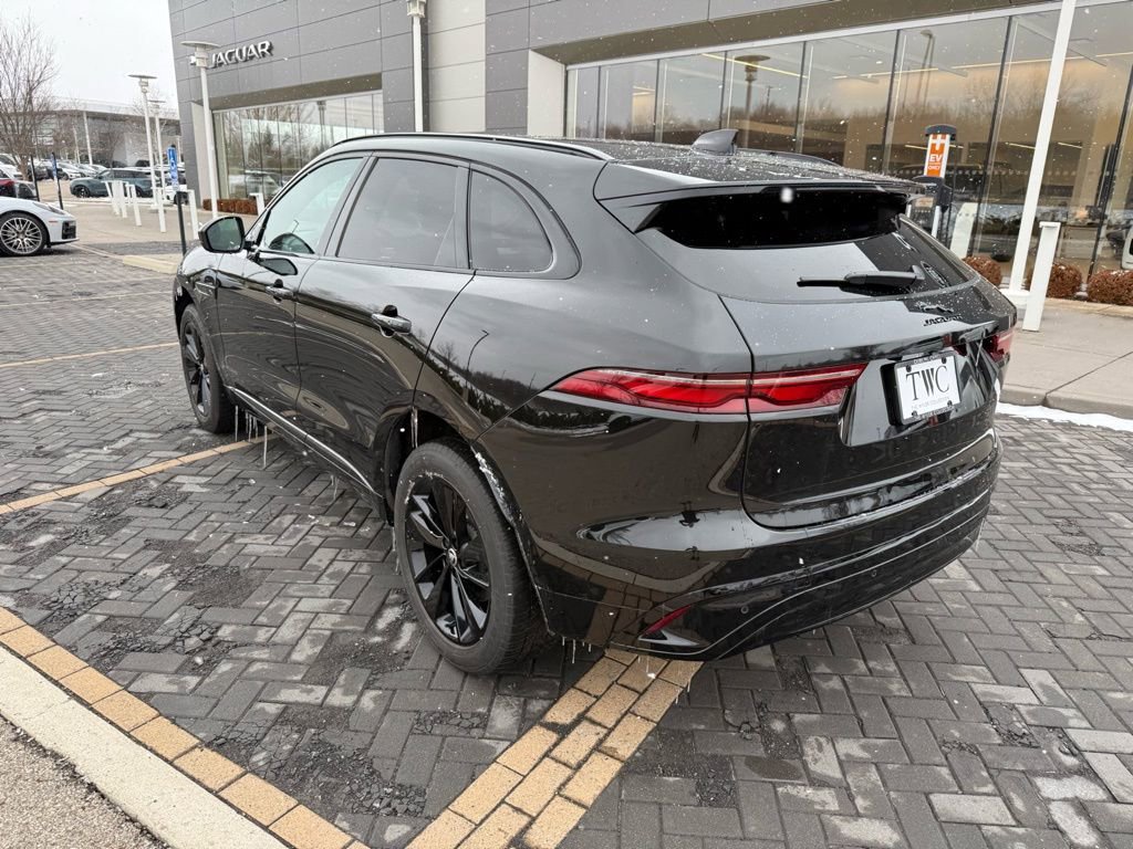Used 2024 Jaguar F-PACE R-Dynamic S image 7