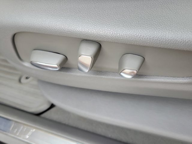 Used 2019 Cadillac XT5 Luxury FWD image 25