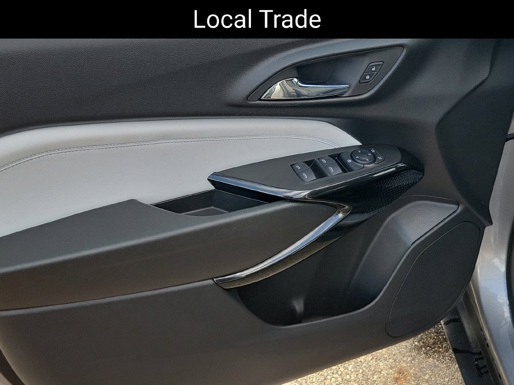 Used 2024 Chevrolet Trax LT w/ LT Convenience Package FWD image 9
