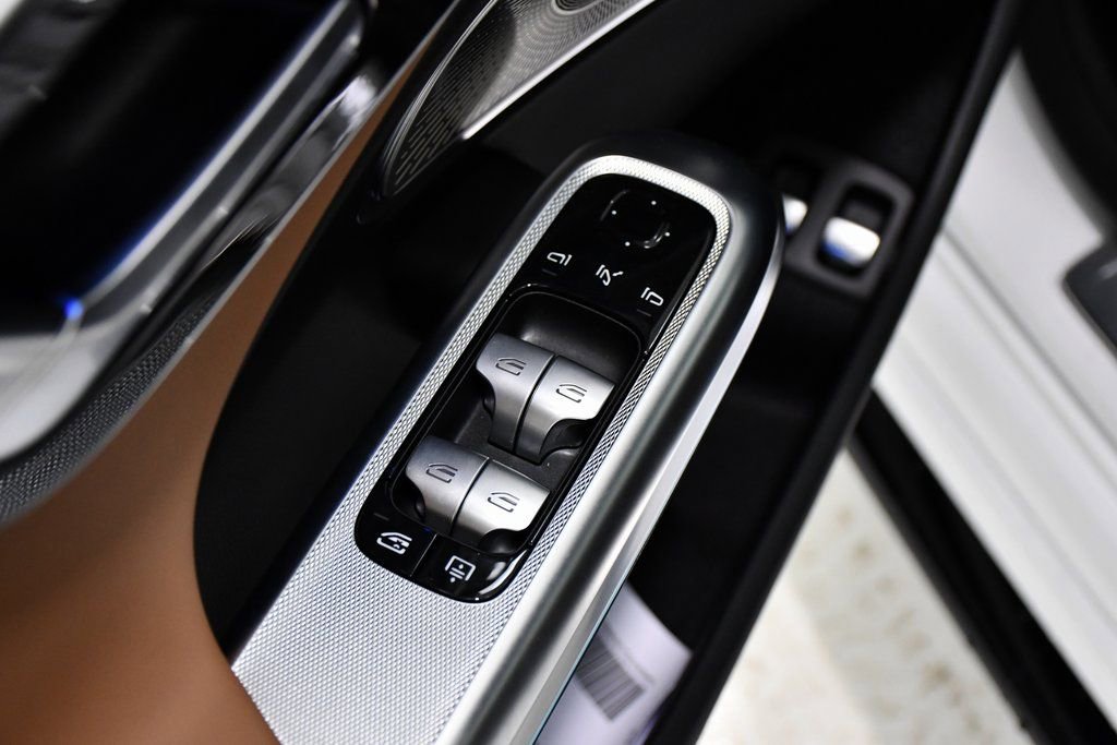 New 2026 Mercedes-Benz E 53 AMG e 4MATIC Sedan image 15