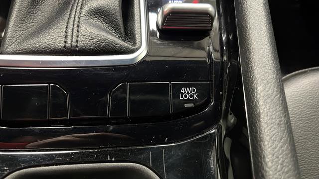 Used 2022 Jeep Compass Altitude w/ Sun and Sound Group AWD/4WD image 30