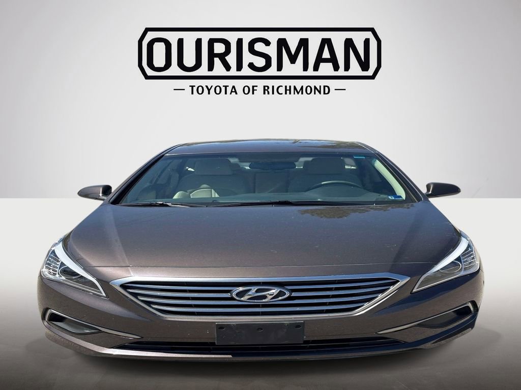 Used 2016 Hyundai Sonata SE FWD image 2