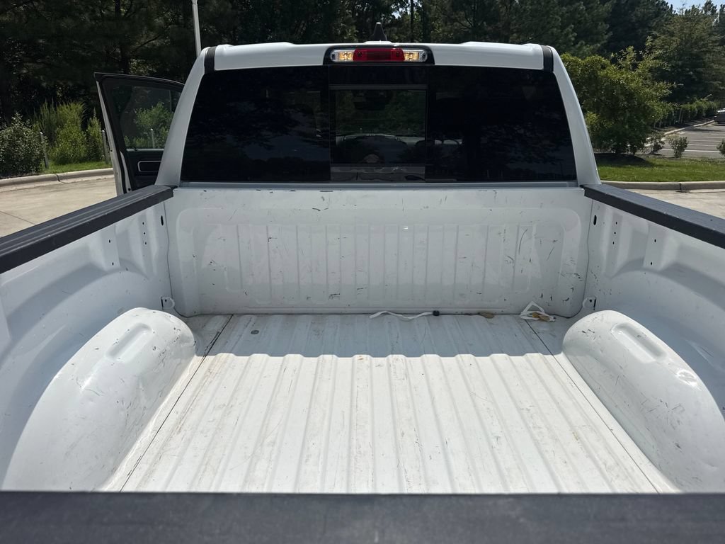 Used 2025 RAM 1500 Laramie AWD/4WD image 33