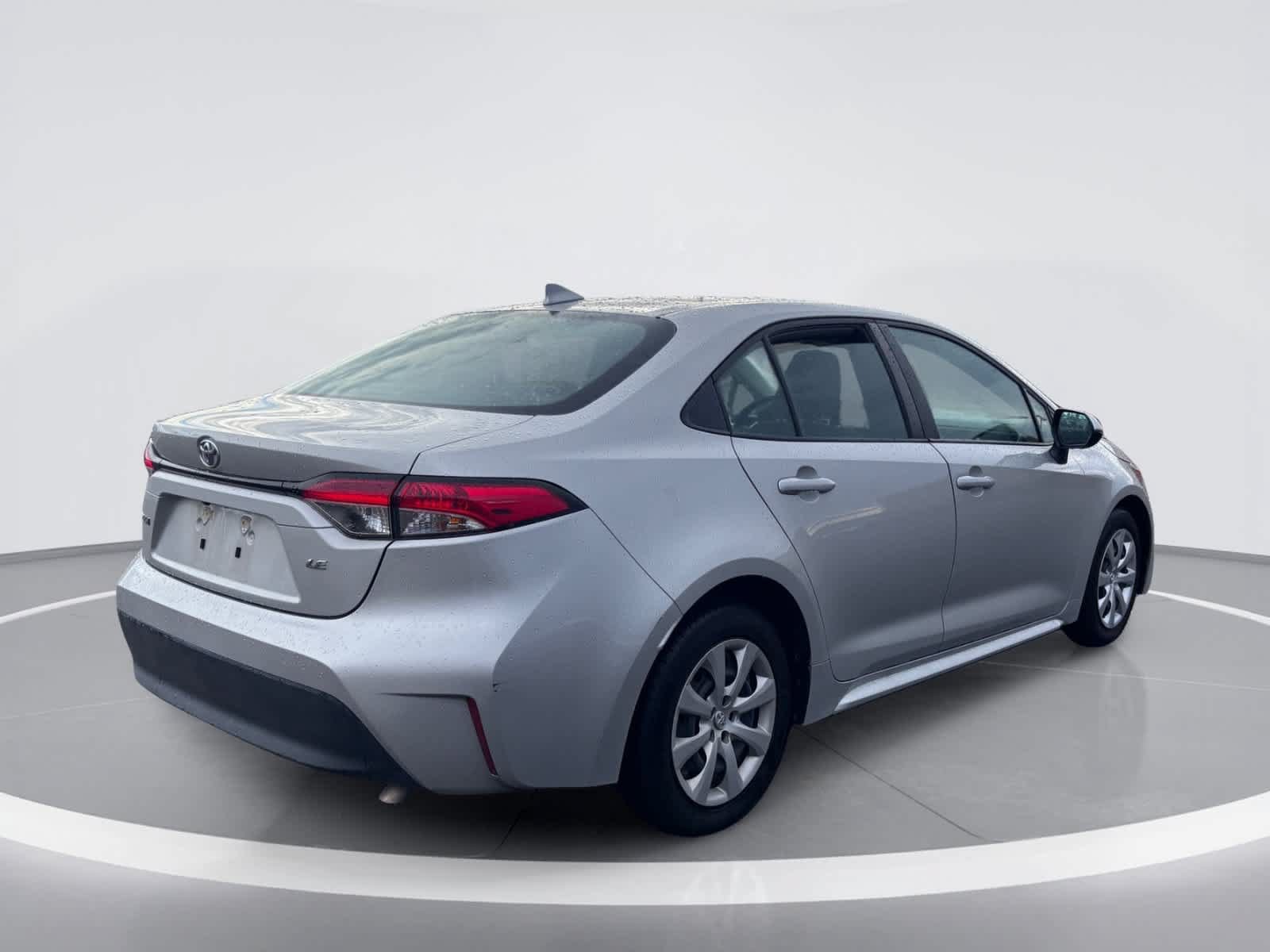 Used 2025 Toyota Corolla LE FWD image 6
