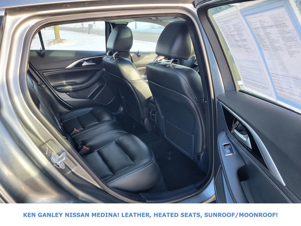 Used 2018 INFINITI QX30 Premium w/ Cargo Package image 46