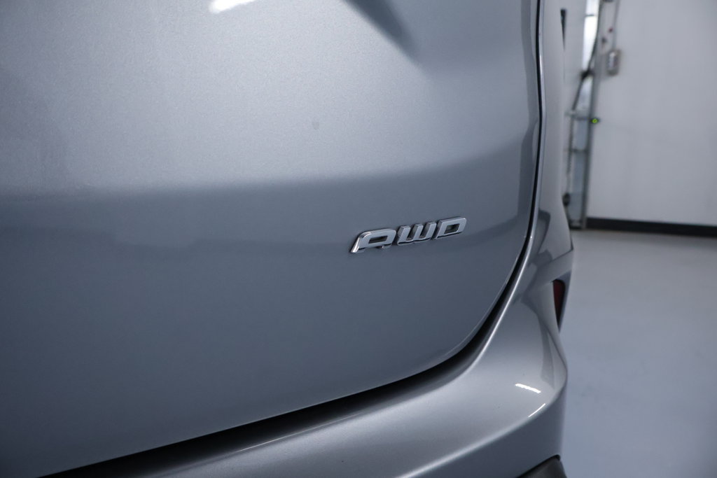 Used 2022 Ford Edge SEL w/ Convenience Package AWD/4WD image 10