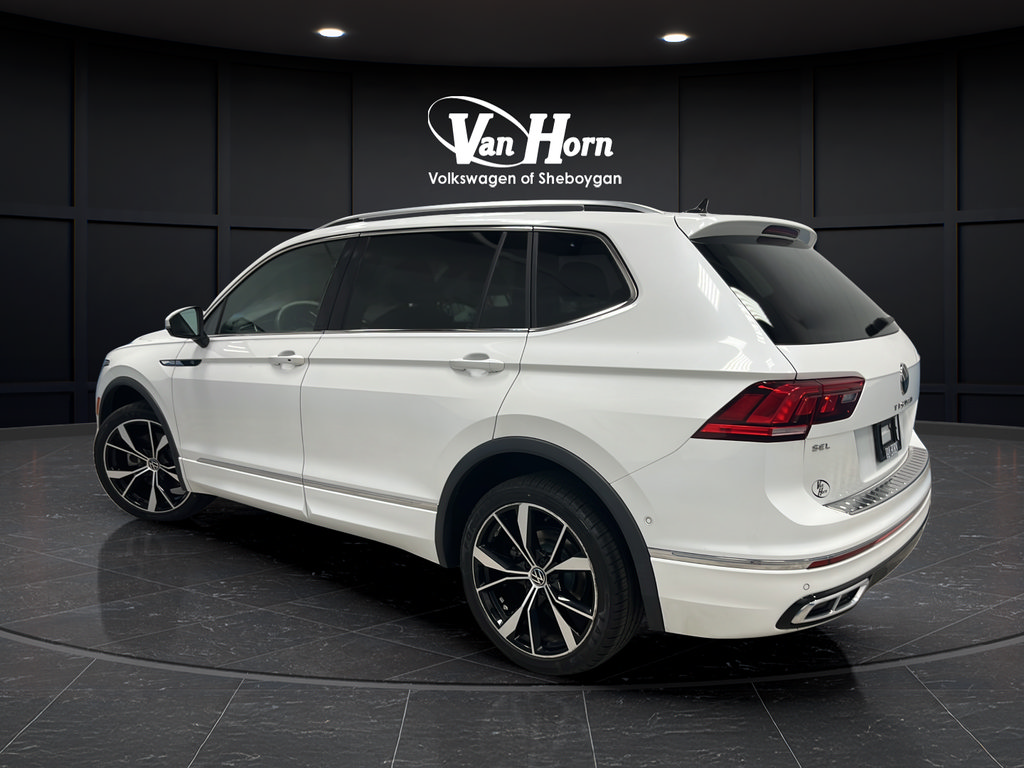 Used 2024 Volkswagen Tiguan SEL R-Line AWD/4WD image 5