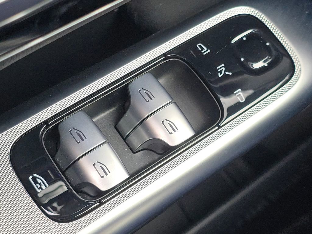 Certified 2026 Mercedes-Benz GLC 300 4MATIC image 27