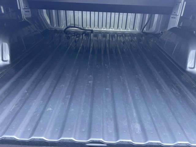 Used 2024 GMC Sierra 1500 SLE w/ Preferred Package image 31