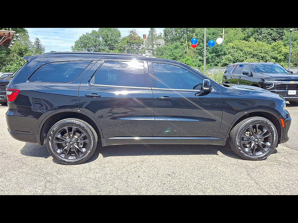 Used 2025 Dodge Durango GT AWD/4WD image 9