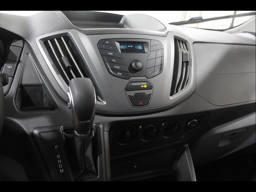 Used 2019 Ford Transit 150 148 Low Roof RWD image 9