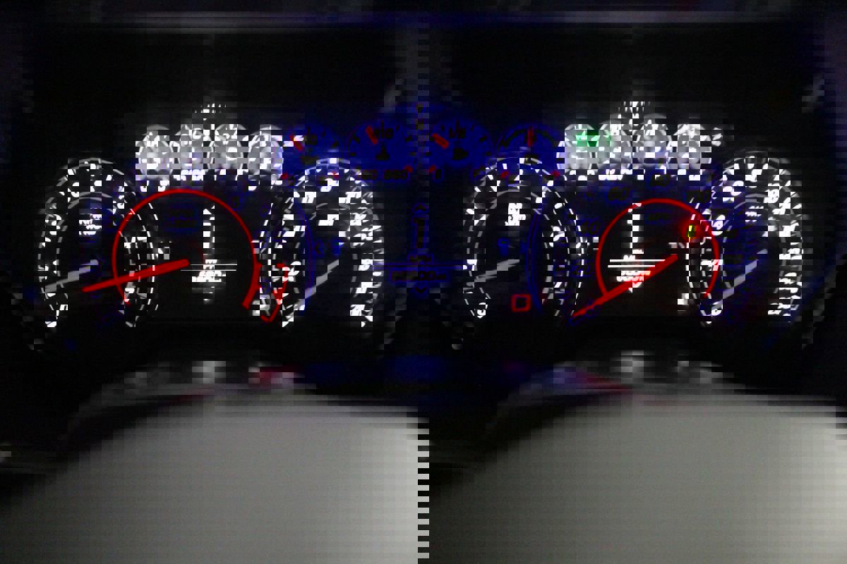 Used 2019 Chevrolet Camaro SS RWD image 17