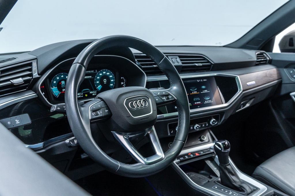 Used 2022 Audi Q3 2.0T Premium Plus w/ Premium Plus Package AWD/4WD image 13