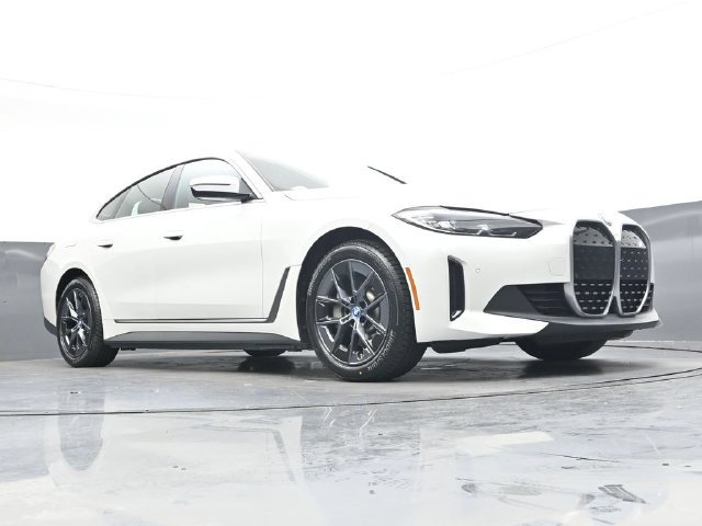 Certified 2024 BMW i4 eDrive35 w/ Premium Package RWD image 32