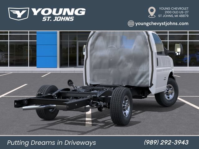 New 2026 Chevrolet Express 3500 RWD image 4