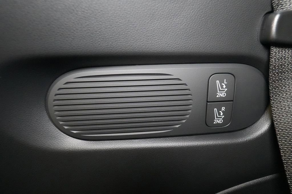 Certified 2026 Hyundai Palisade XRT Pro image 27