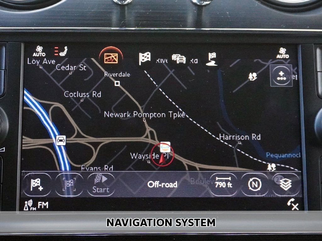 Used 2019 Bentley Bentayga AWD/4WD image 3