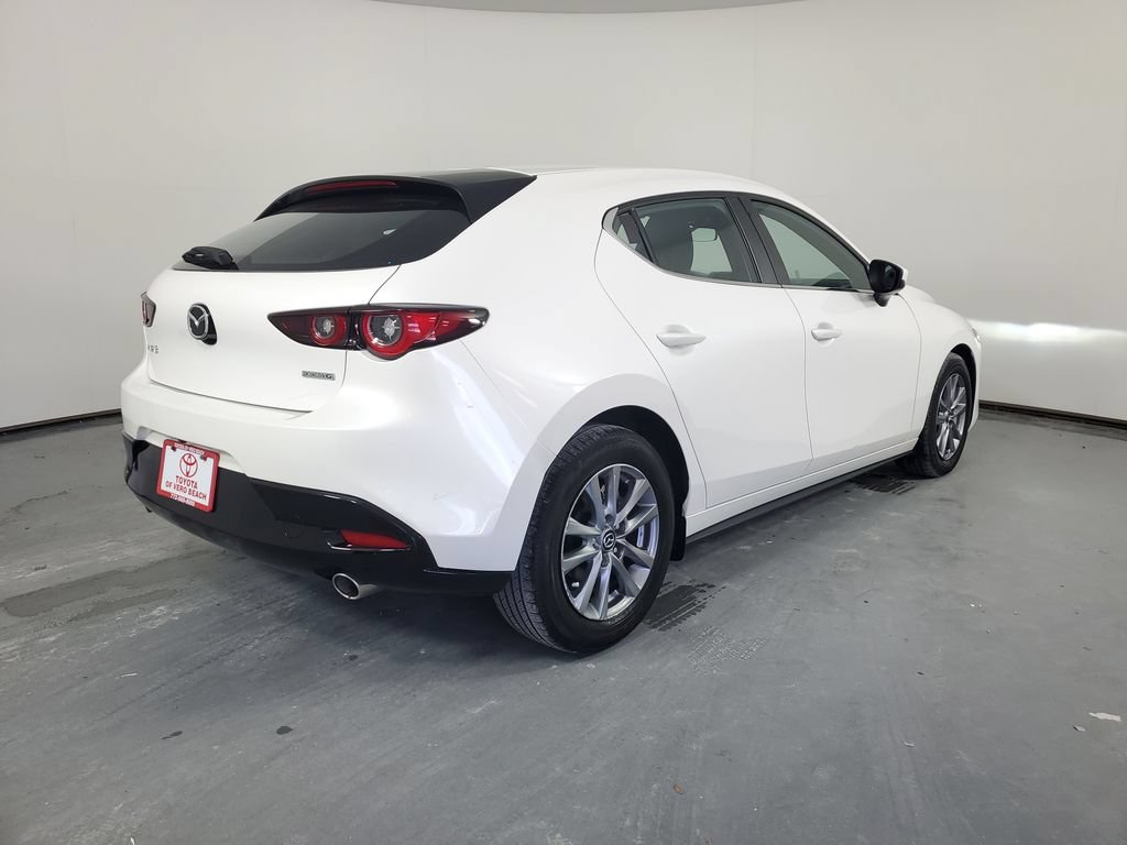 Used 2022 MAZDA MAZDA3 s FWD image 5