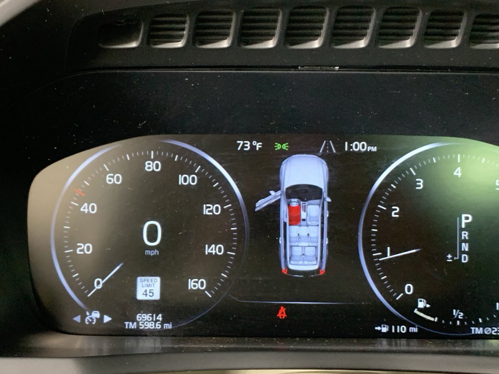 Used 2021 Volvo XC90 T6 Momentum image 24