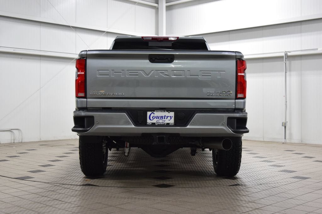 New 2026 Chevrolet Silverado 2500 High Country w/ High Country Premium Package AWD/4WD image 7
