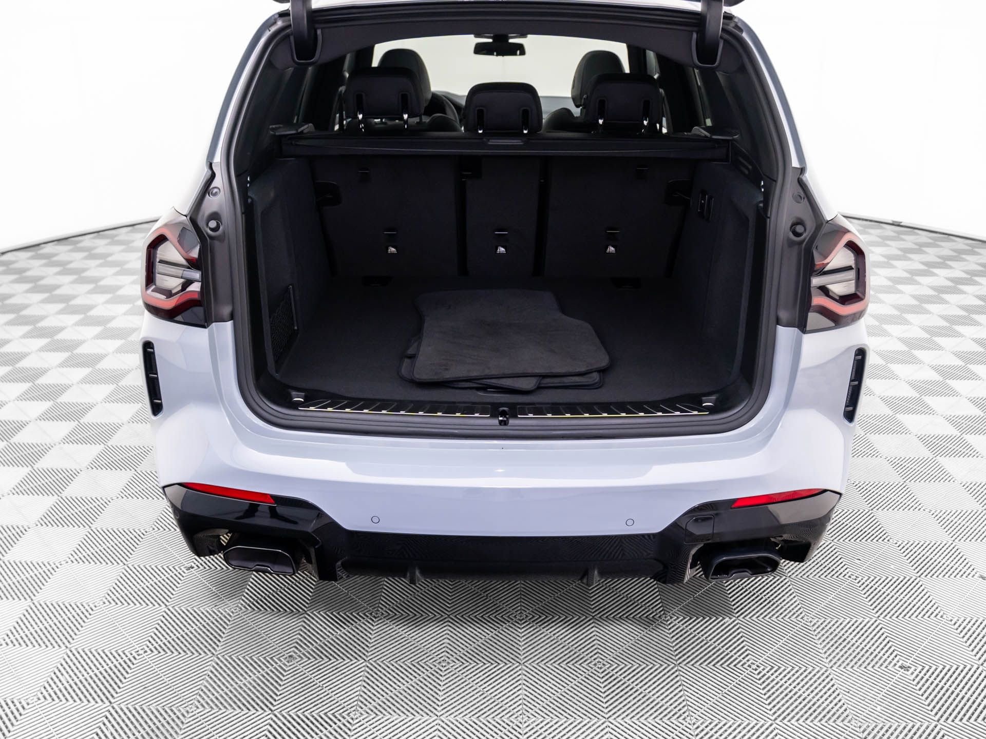 Certified 2024 BMW X3 M40i w/ Premium Package image 33