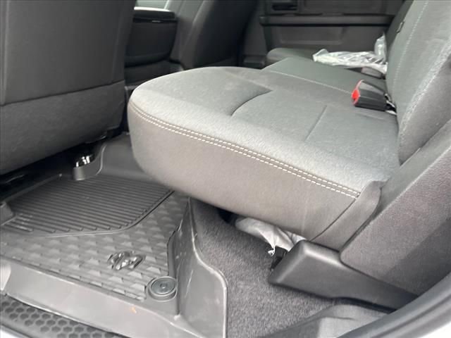 Used 2024 RAM 2500 Tradesman w/ Chrome Appearance Group image 9