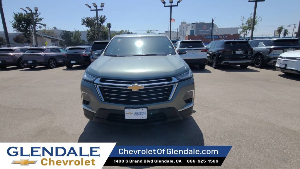 Certified 2023 Chevrolet Traverse LT FWD image 3