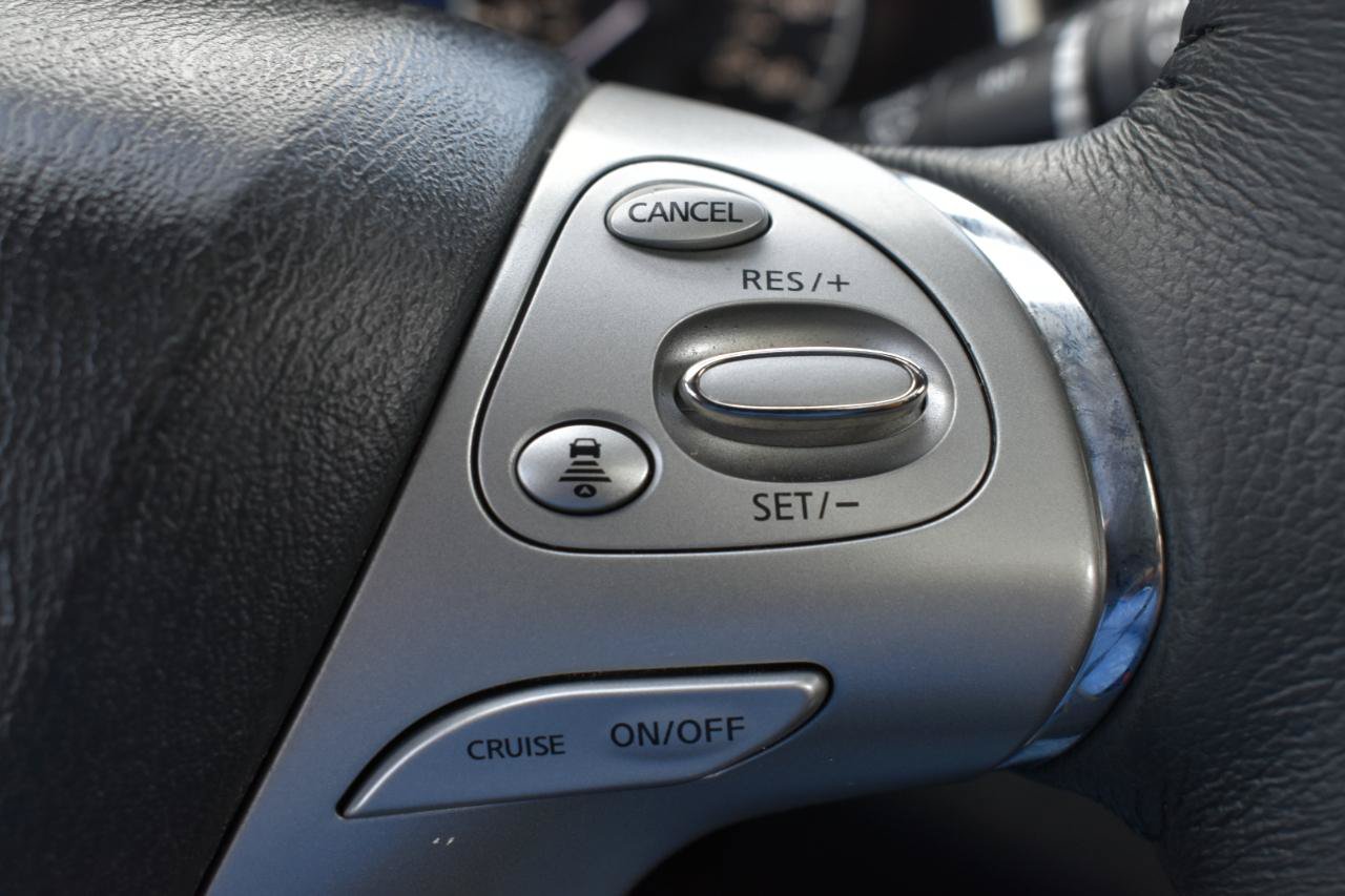 Used 2018 Nissan Murano Platinum FWD image 16