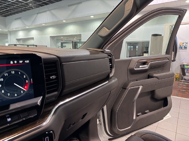 Used 2023 GMC Sierra 1500 Elevation AWD/4WD image 24