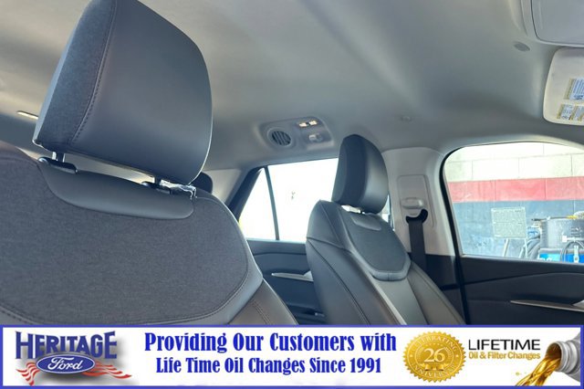 New 2026 Ford Explorer Active image 18